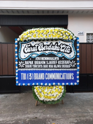 Papan Bunga Duka di Besusu Barat